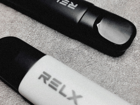 RELX悦刻五代幻影电子烟全面评测，八大升级功能引领行业创新